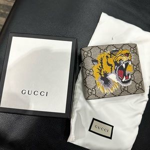 Men’s Gucci Wallet